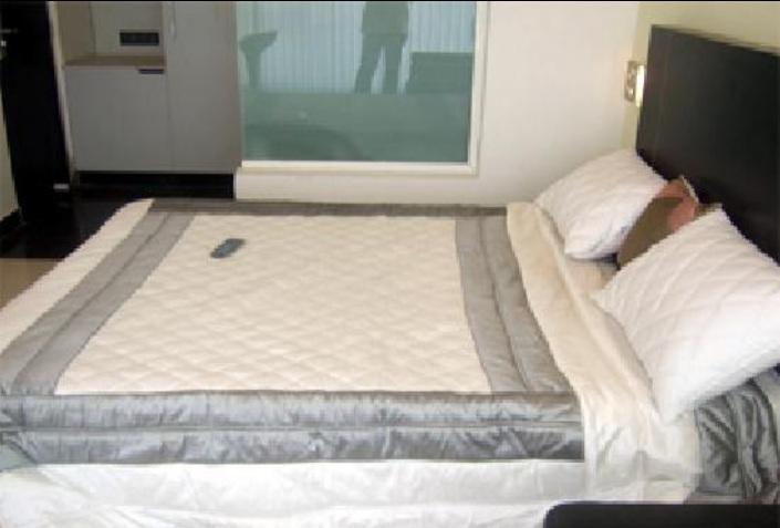 Hotel T.A.P. Gold Crest Bangalore Quarto foto