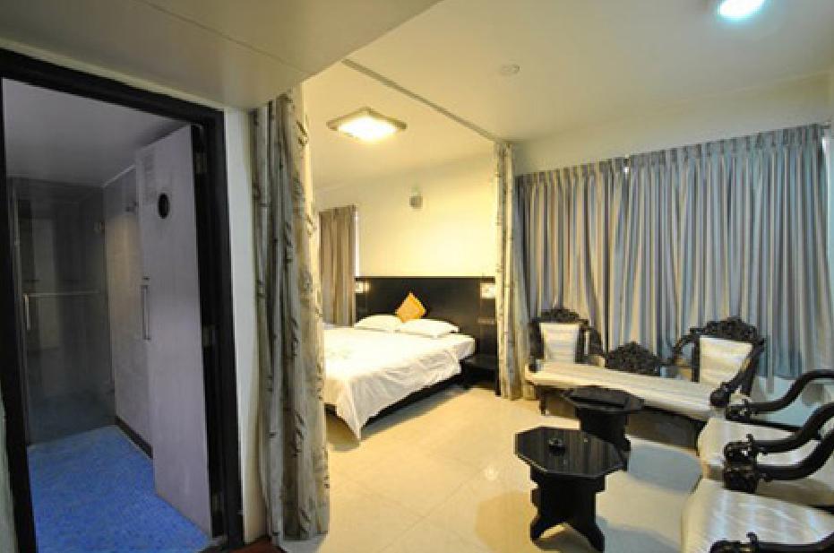 Hotel T.A.P. Gold Crest Bangalore Quarto foto