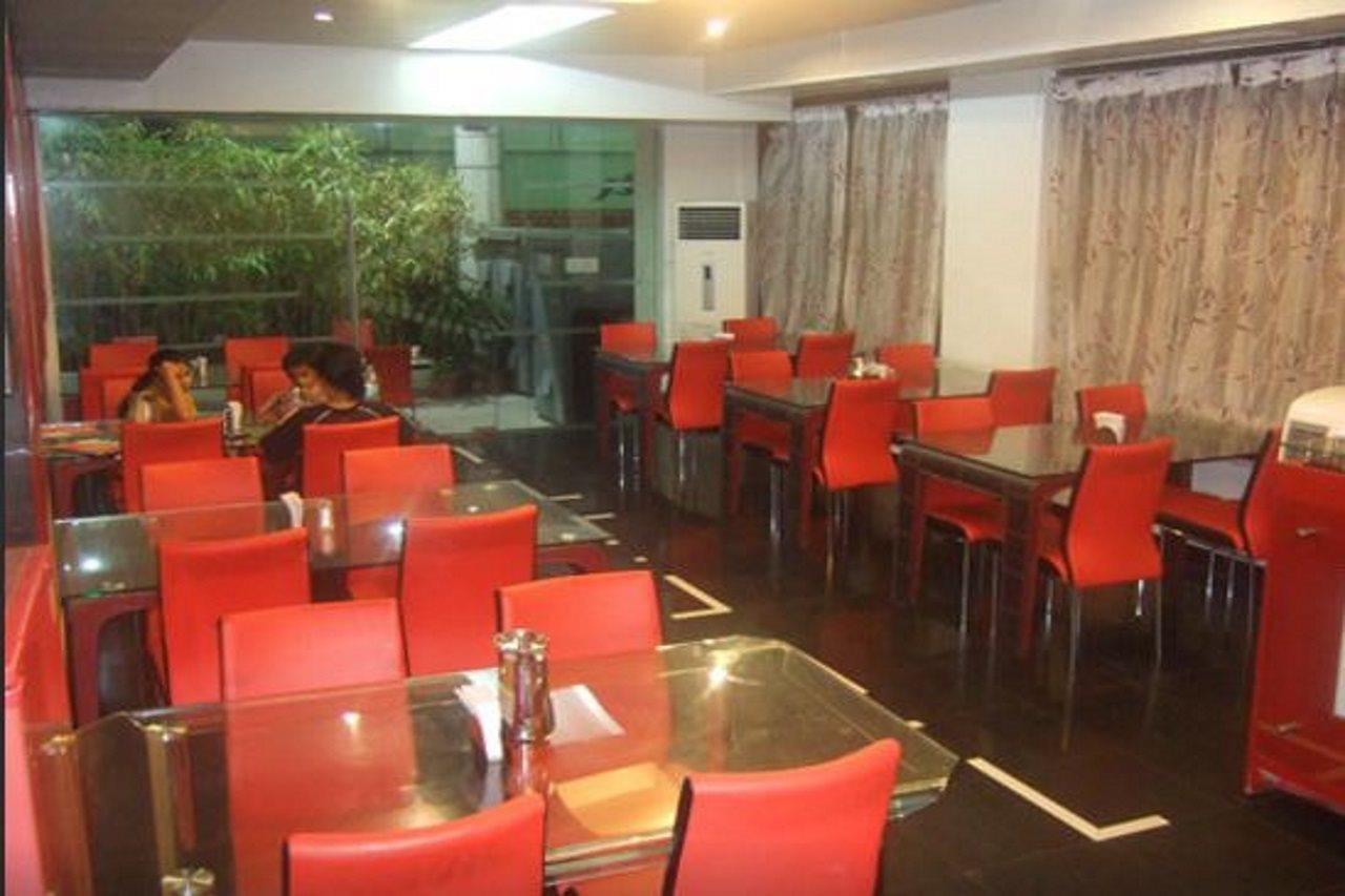 Hotel T.A.P. Gold Crest Bangalore Restaurante foto